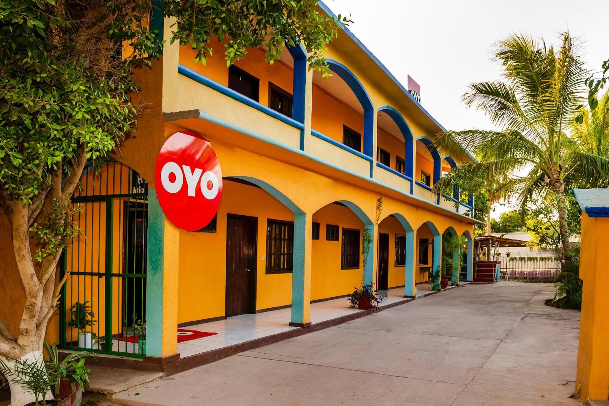 Oyo Hotel Miramar, Loreto Лорето Екстериор снимка
